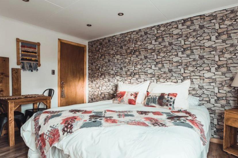 Hostal Lago Condor Puerto Natales Ngoại thất bức ảnh
