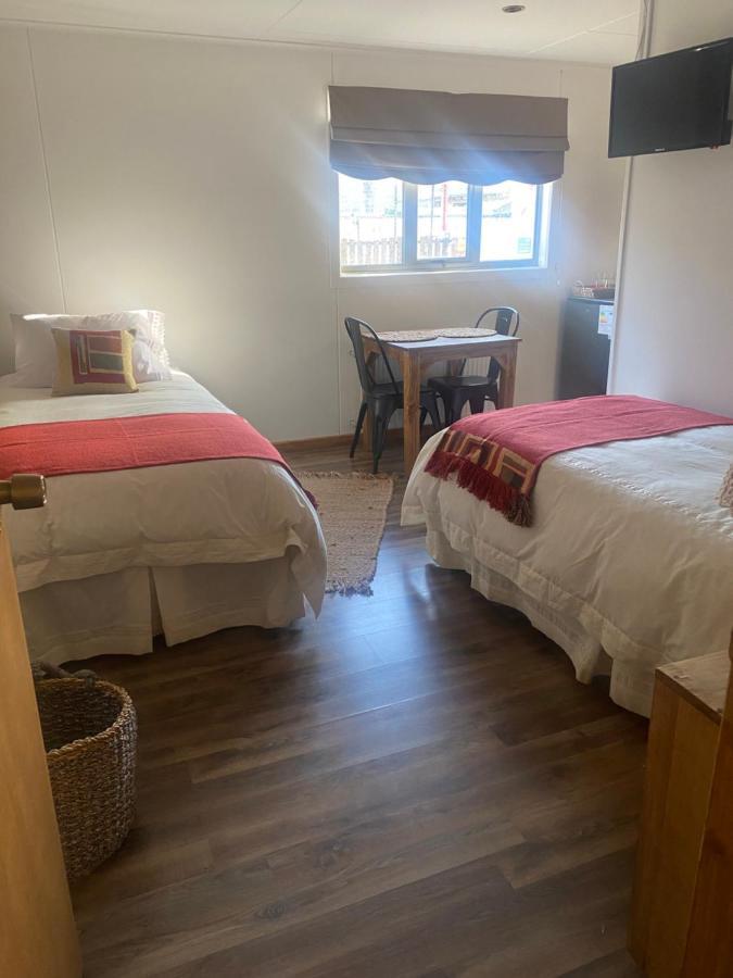 Hostal Lago Condor Puerto Natales Ngoại thất bức ảnh
