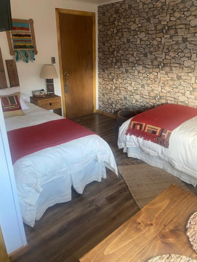 Hostal Lago Condor Puerto Natales Ngoại thất bức ảnh