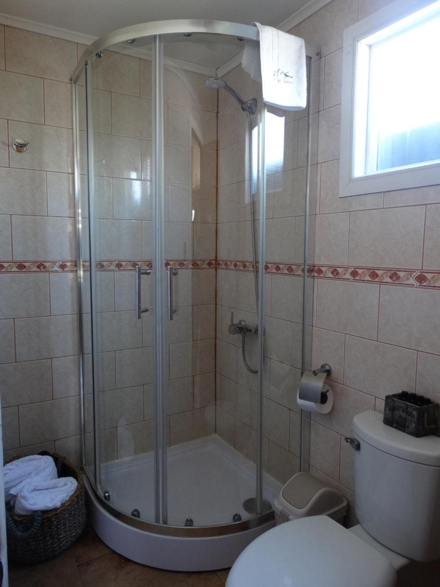 Hostal Lago Condor Puerto Natales Ngoại thất bức ảnh